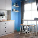 Modern 2Br Apartment At Newton Residence Bandung By Travelio