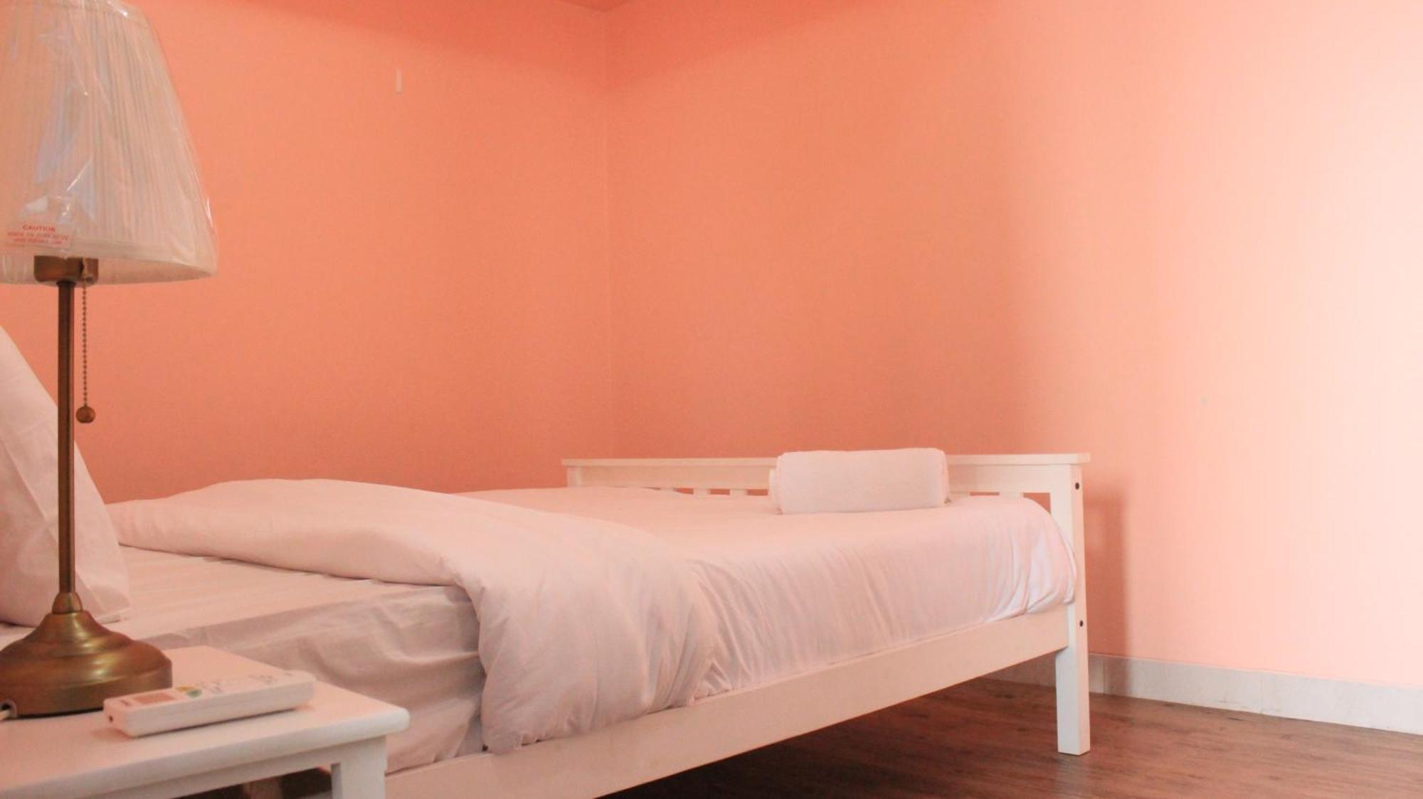 Modern 2br At Newton By Travelio Bandung